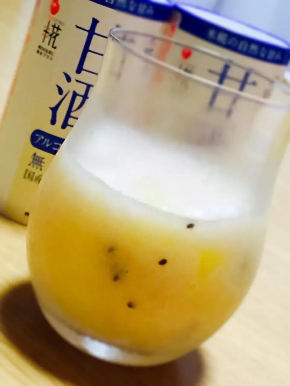 Snapdishの料理写真:甘酒キウイスムージー❤︎<マルコメ プラス糀 花糀からつくった甘酒|hiroeさん