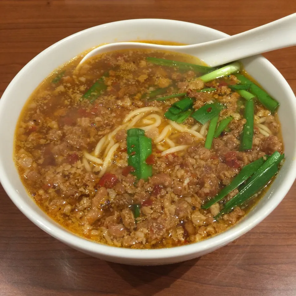 名古屋名物、台湾ラーメン！
名古屋駅内の味仙(^_^)|くめっちさん