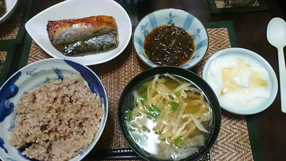 もやしの味噌汁＆鯖＆めかぶ|まぐろさん