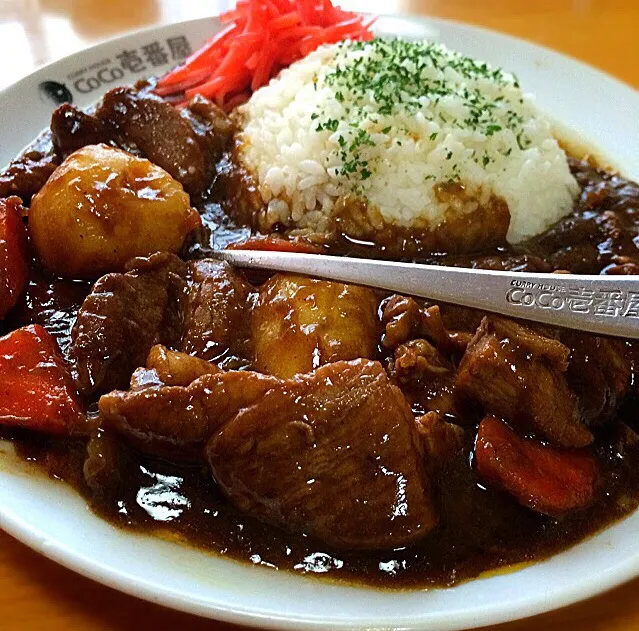 ガク流ゴロゴロカレー🍛偽ココイチ 皿スプーン本物使用|ガク魁‼︎男飯さん