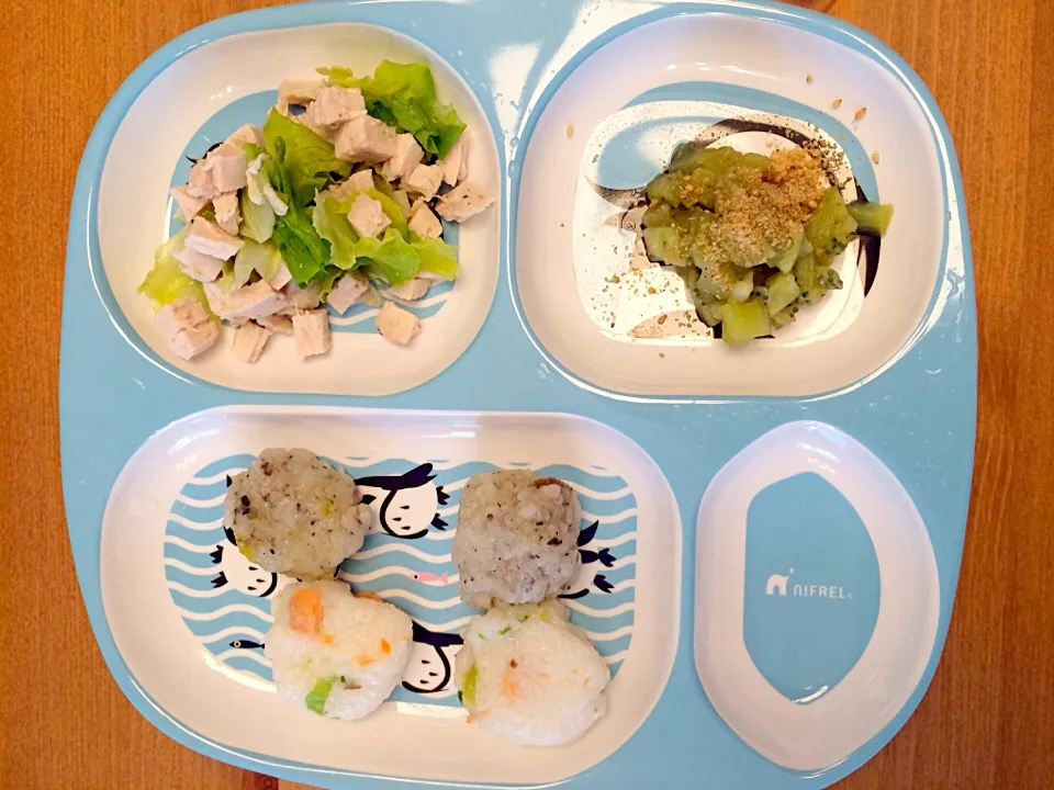 離乳食👶おにぎり、サラダ、焼きナス

レンジで簡単！ヘルシージューシー☆サラダチキン レシピ・作り方 by Mariまり｜楽天レシピ|Sanjiさん