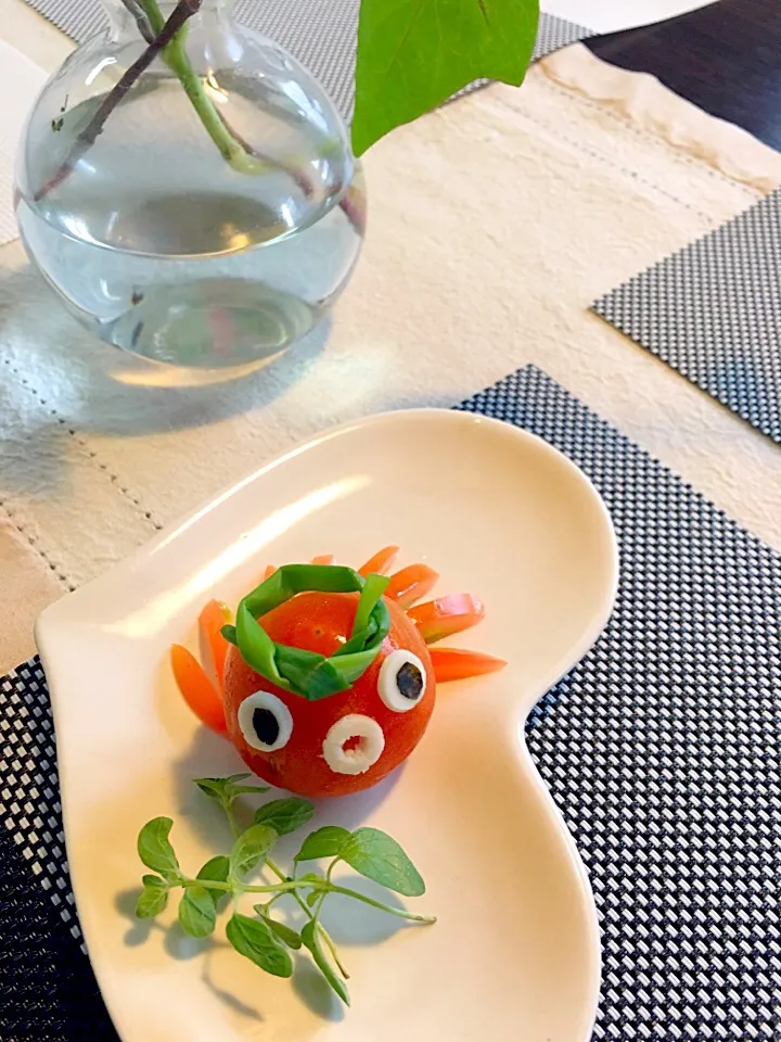 Snapdishの料理写真:プチトマトで金魚ちゃん ｜ばあばのキャラごはん|kiyoさん