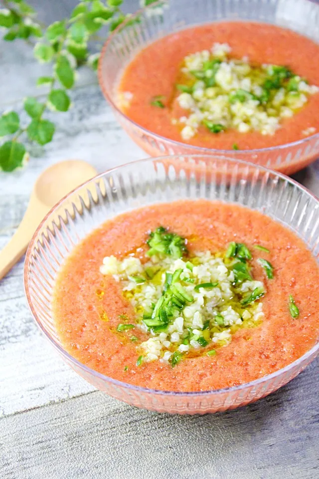 フリーカで、食べるスープなガスパチョ🍅|あぽもさん