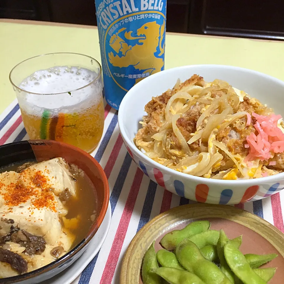 晩酌セット完了
カツ丼と肉豆腐|Noriyuki Saitoさん