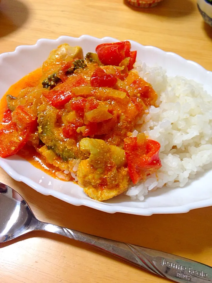 スパイスチキンカレー
夏野菜たっぷり！！|りりこさん