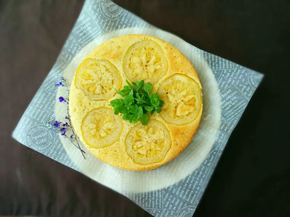 Noriko❤(｡☌ᴗ☌｡)❤️さんのお料理*
～レモンコンフィチュールで
　　　　　レモンケーキ🍋～|ことり*さん