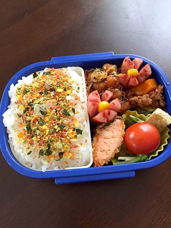 鮭フライとかぼちゃのそぼろ炒め弁当|kiicoさん