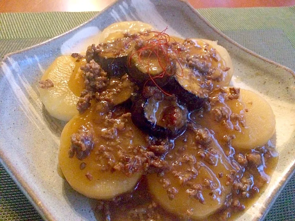 Simmered radish&eggplants♨️大根と茄子のそぼろ煮|🌈Ami🍻さん