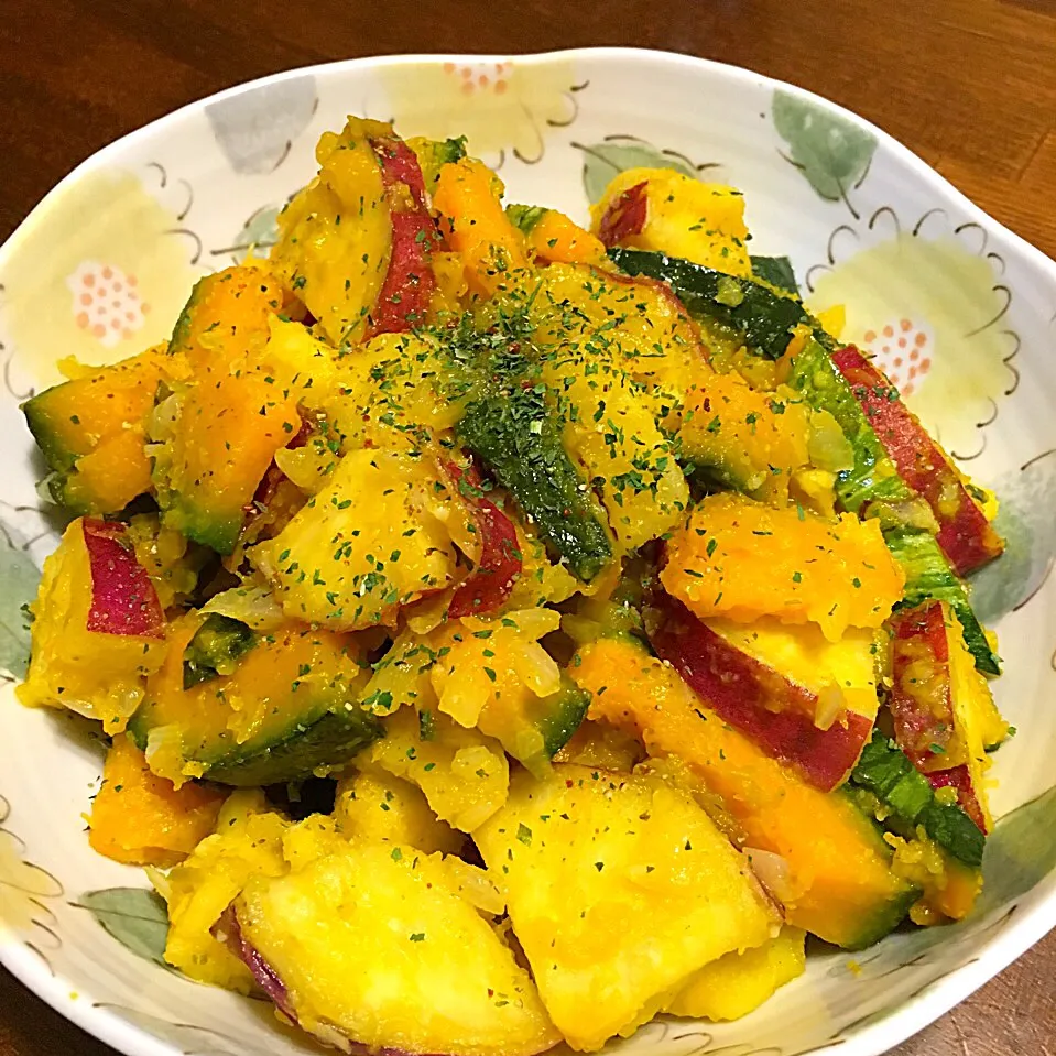 Snapdishの料理写真:Tomoko Itoさんの料理 うちの簡単パンプキンマリネ💛💚〜🍠さつま芋入りバージョン💖|ゆうみん（4人の母ちゃん）さん