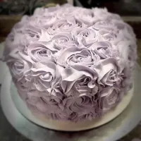 Snapdishの料理写真:Lavender cake|Jennifer Smithさん