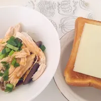 蒸し鶏と焼きナスのしょゆポン炒め|おちゃづけさん