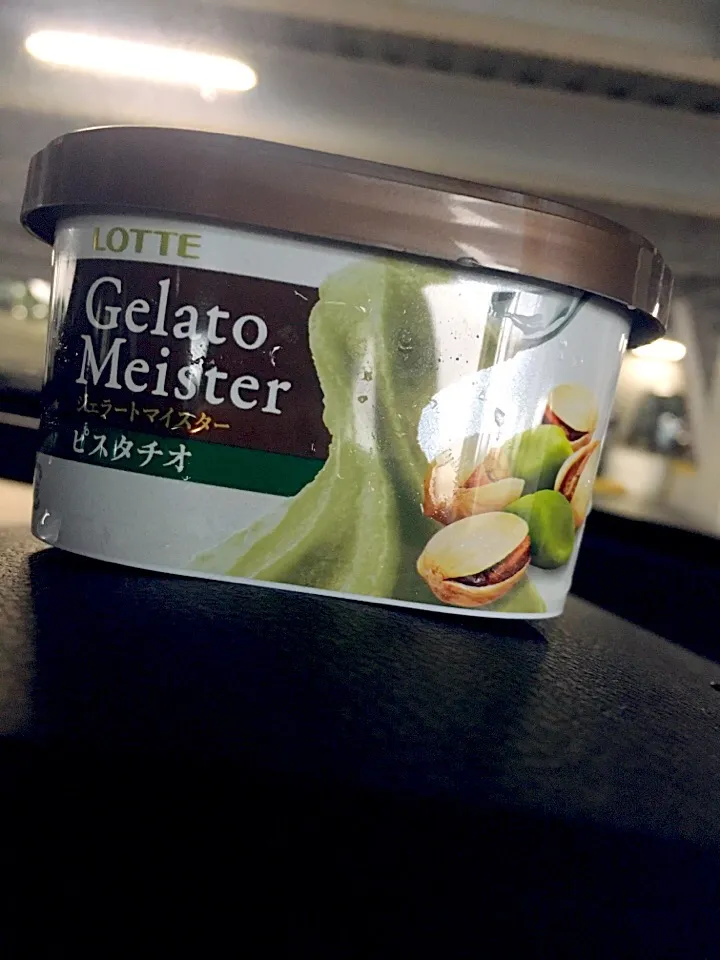 Snapdishの料理写真:#GelatoMeister #ピスタチオ|ぷぷぷさん