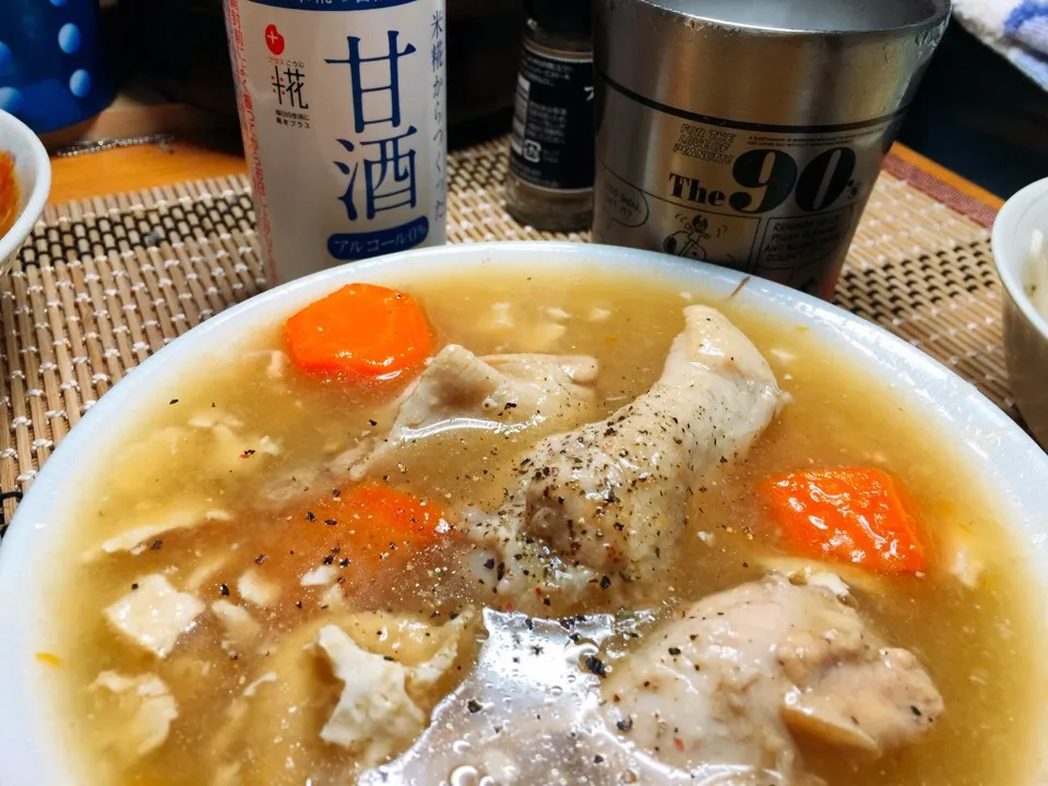 💁🏻鳥手羽元の大根おろしと米麹だけの甘酒を使ったサッパリ出汁煮🍴
甘さ控えめでサッパリ味の柔らか鶏肉が甘酒の酷で美味💯|Asa Eiさん