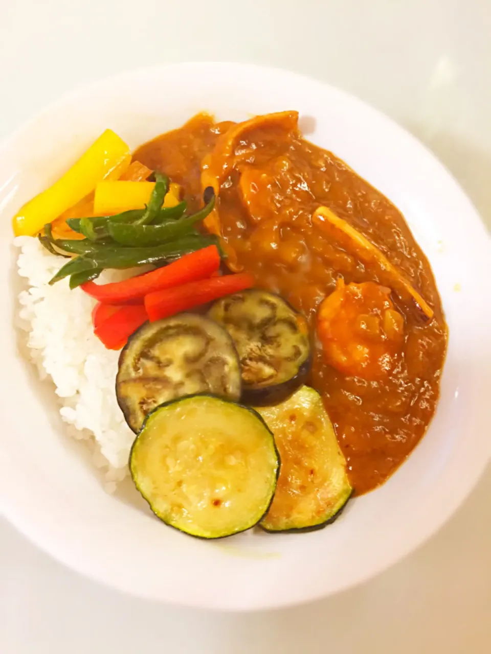 2016/07/16 海老の殻から出汁をとったカレー(焼き夏野菜ぞえ)٩(ˊᗜˋ*)و|愛華さん