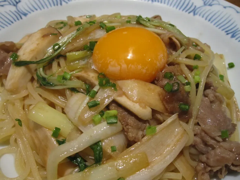 牛肉と長葱のすき焼き風パスタ|あもいさん