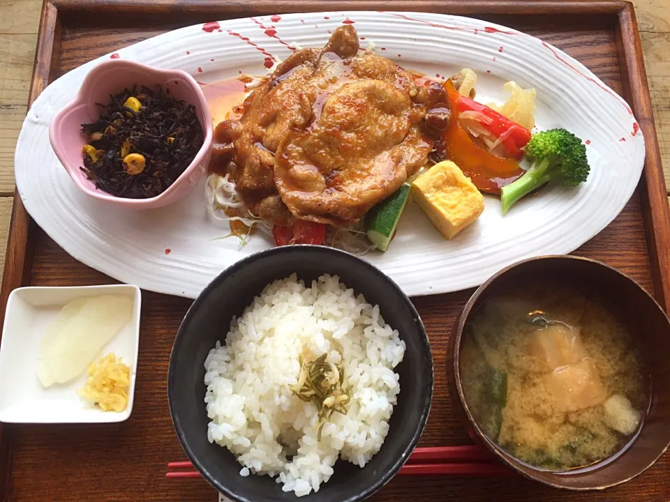 豚の生姜焼きランチ|みゃ〜・はつさん