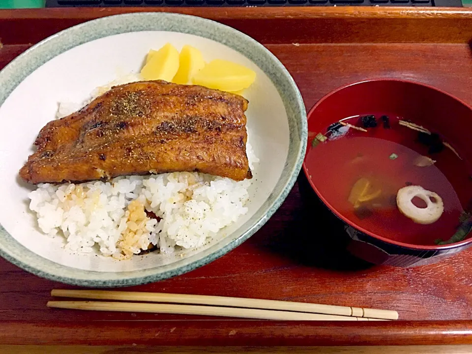 うな丼|まゆぽんちょさん