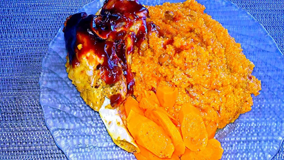 Bar B.  Q.  Turkey Wings with Peas n Grits and Steamed Garlic Buttered Carrots.|Juan Simmsさん