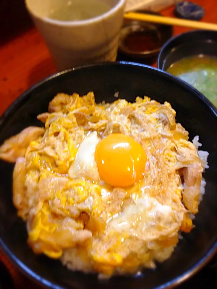 Snapdishの料理写真:我孫子のどこだ？？卵丼🐣|りぃさん