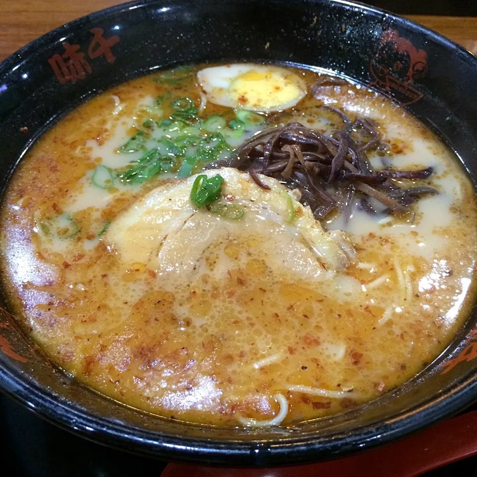 Snapdishの料理写真:熊本 味千ラーメン|マユマユさん