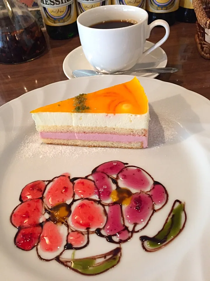 レモンとラズベリーのレアチーズケーキ🍰|wildcat山猫さん