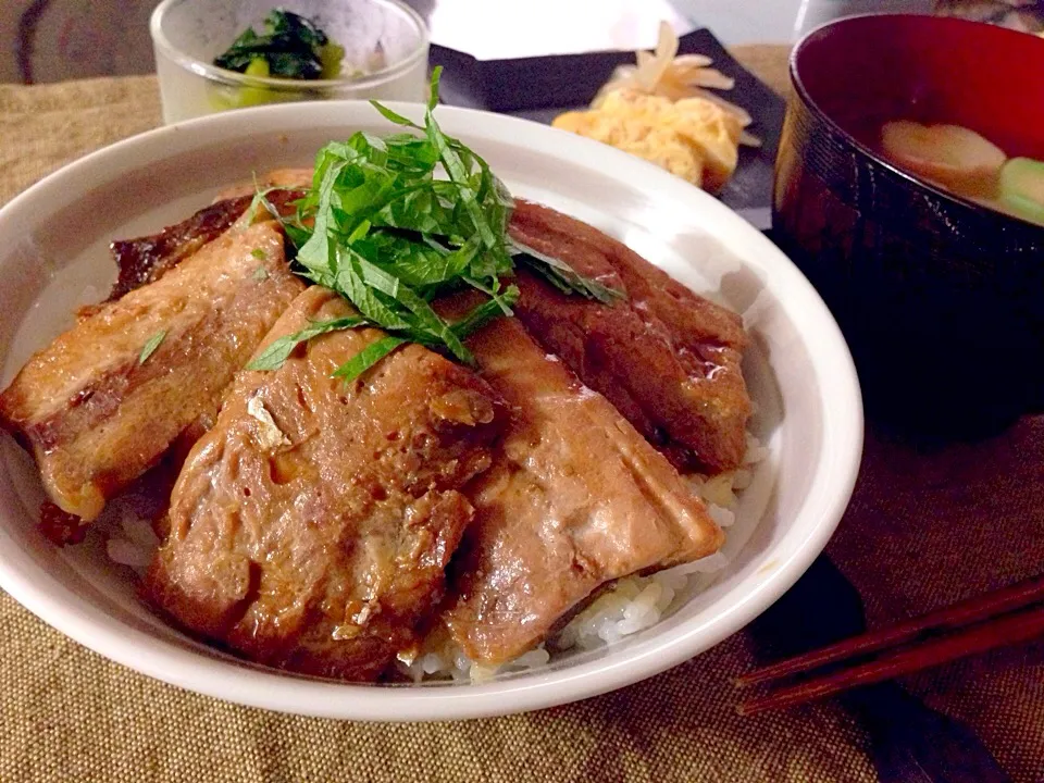 秋刀魚の蒲焼丼|あんコ。さん