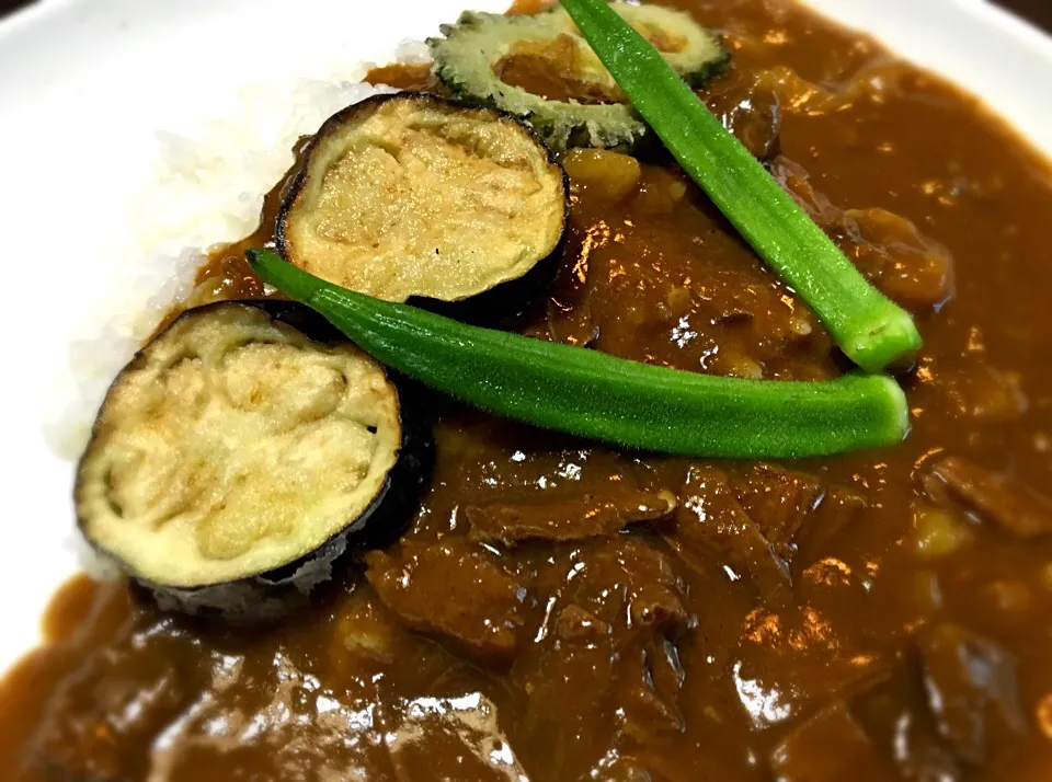 久々のカレーは
「牛スネ肉の夏野菜カレー」|muutさん