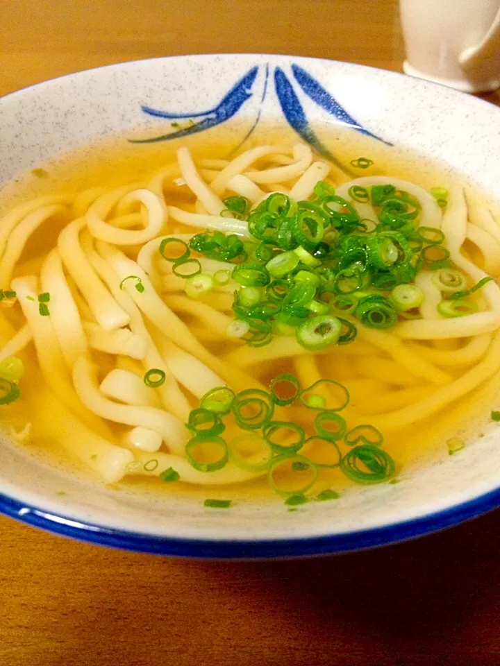 讃岐うどん🎵かけうどんで。|まいりさん