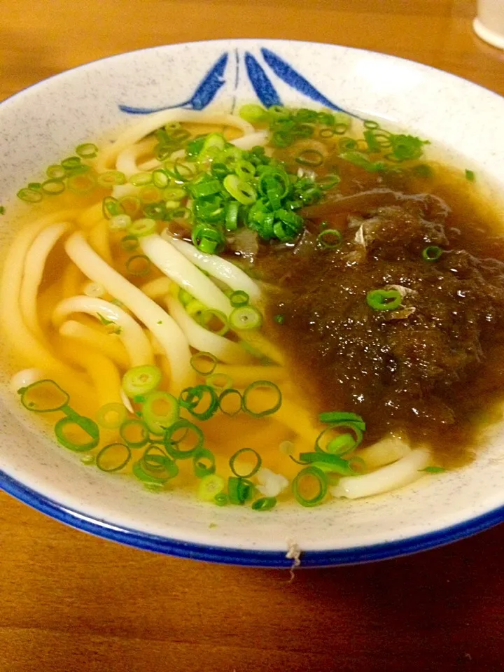 Snapdishの料理写真:山下の讃岐うどんかけ〜✨たっぷりとろろ昆布を入れて更に旨旨〜🎵|まいりさん