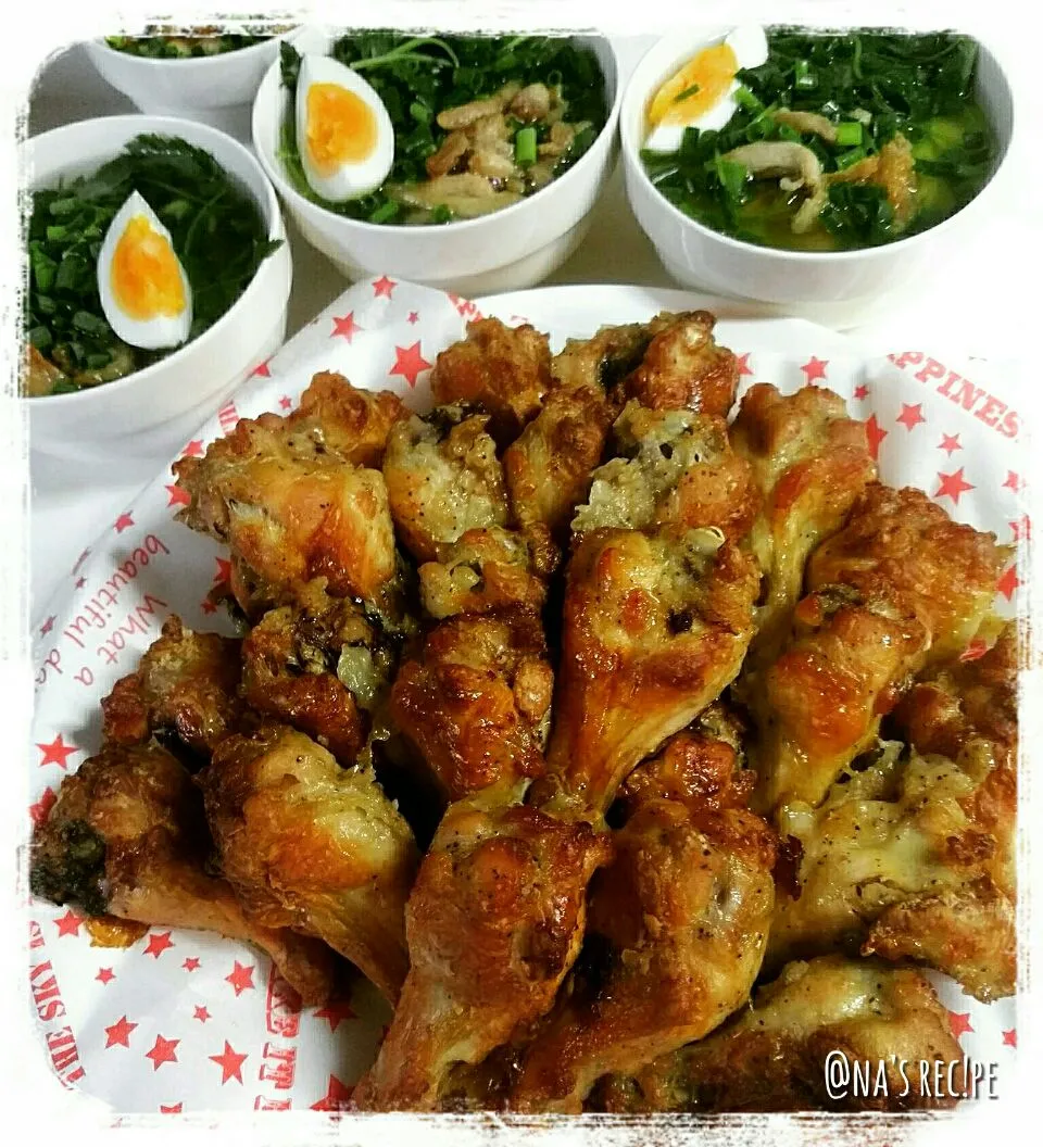 カリカリに焼いた鶏肉が入ったサッパリ鶏出汁ラーメンとグリルチキン🐔
鶏肉だらけじゃないかーい🍷😂|Kashimanakitchenさん