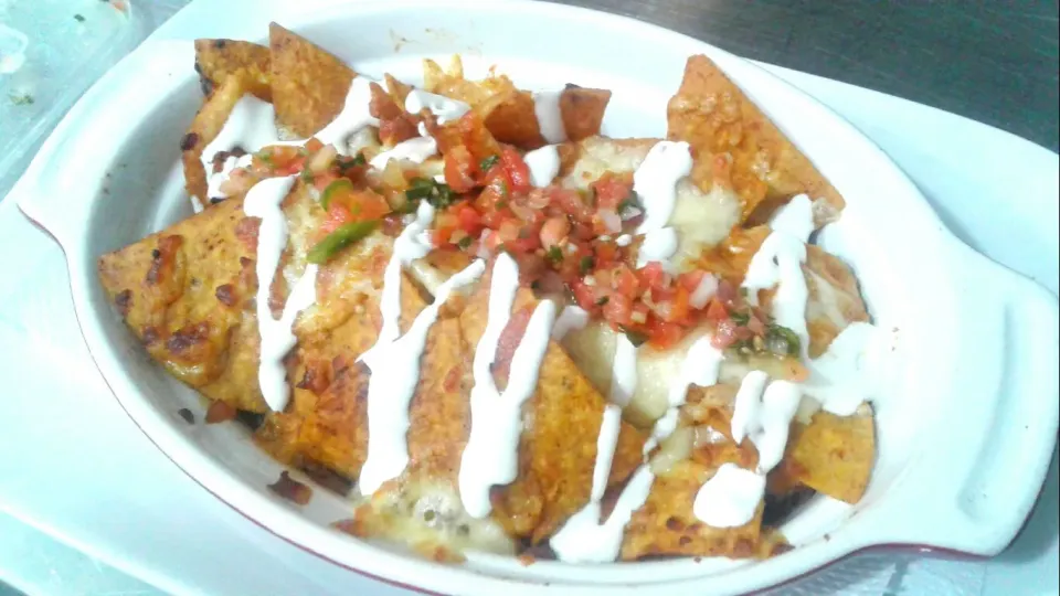 Snapdishの料理写真:Nachos chilaquikes #chilaquiles #nachos #Mexican cuisine #Culinária mexicana|Jorge Bernal Márquezさん