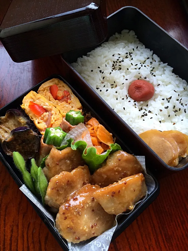 Snapdishの料理写真:メカジキのハニーマスタード弁当|二キィさん