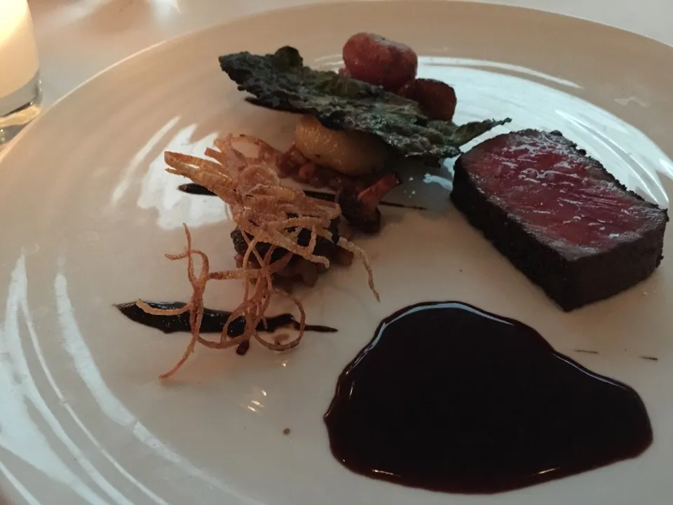 Grilled "wagyu" New York steak (snake river farms)
Cabernet Sauvignon reduction|Ariz Guzmanさん