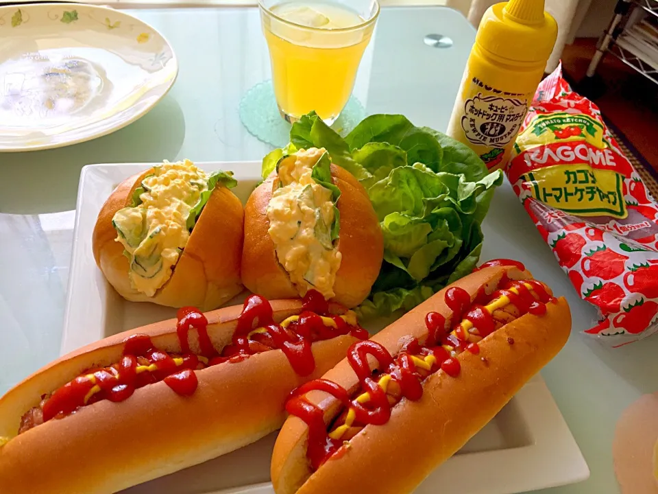 ホットドッグとたまごサラダサンドでランチ♡|らいとさん