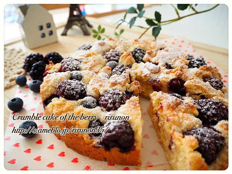 ベリーのクランブルケーキ🌸|りるのんさん