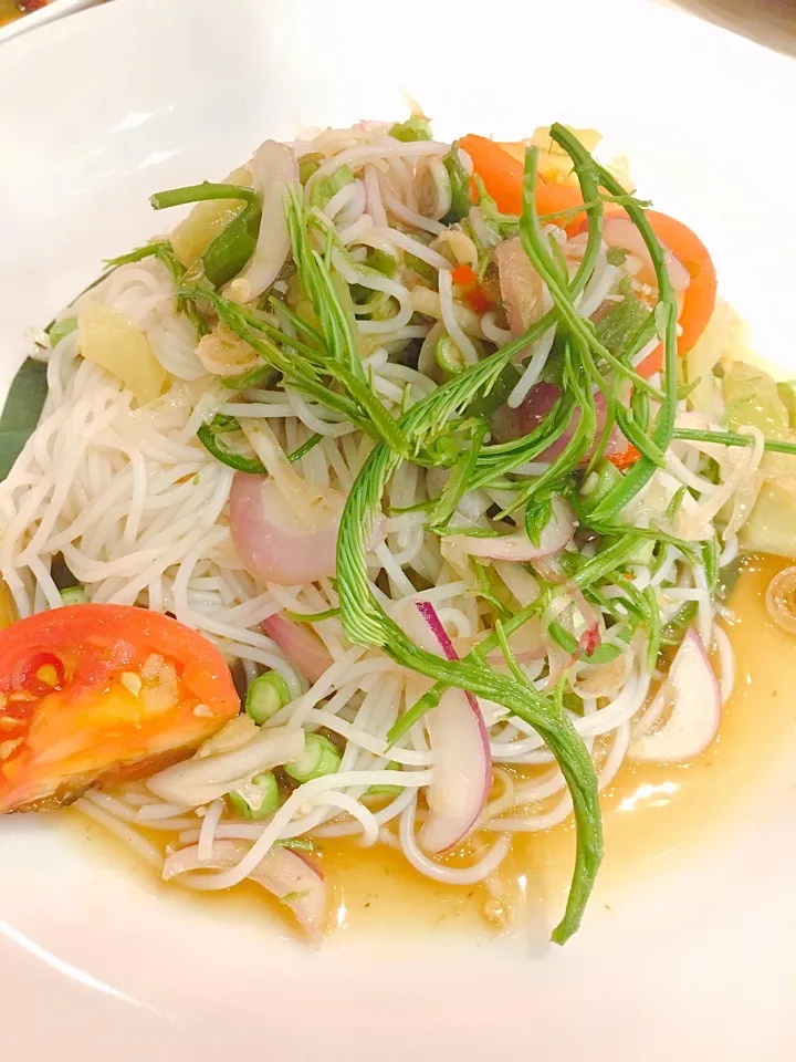 Fermented rice noodles Thai spicy salad|U☆彡さん