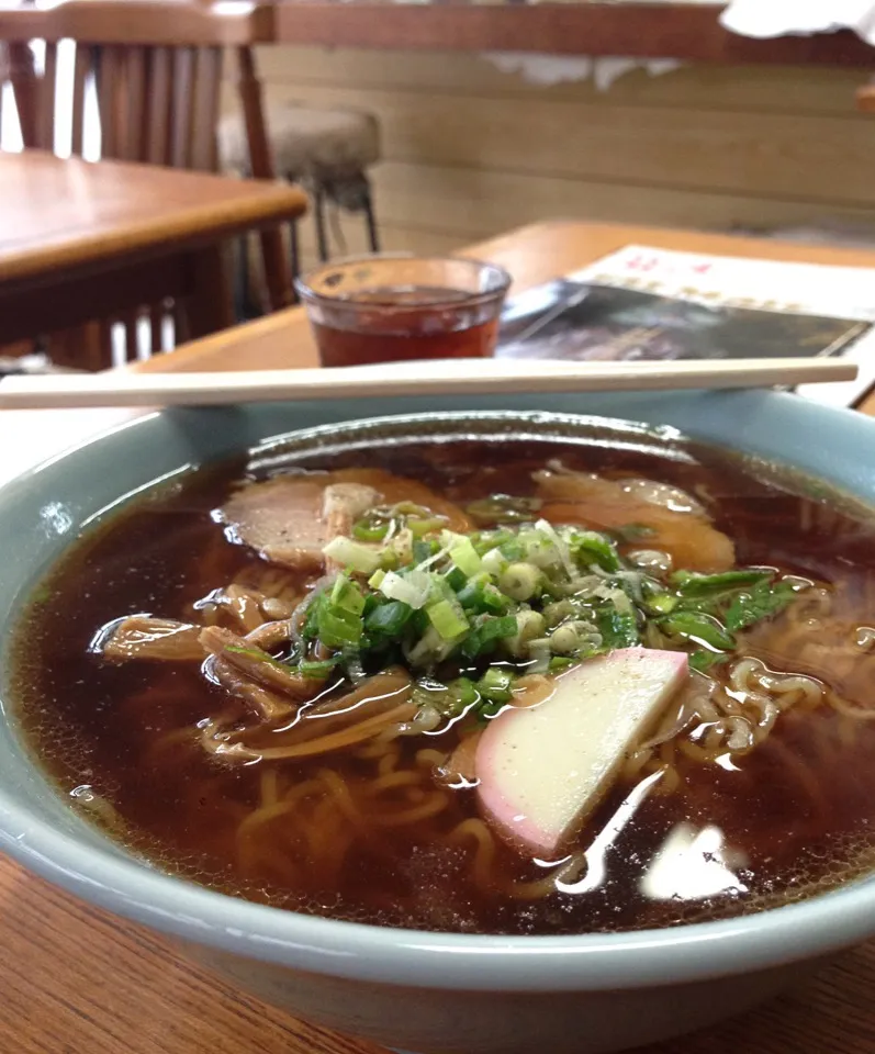 シブい昼下がりのラーメン|七夕やさん