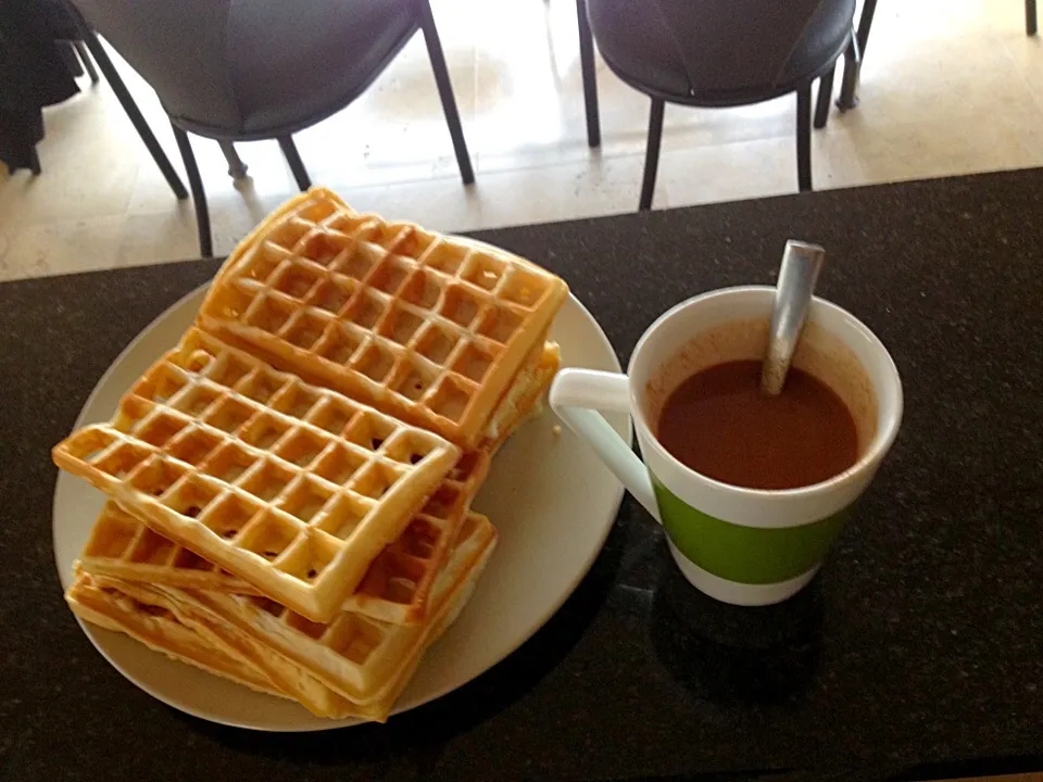 Waffles & hot chocolata!|sarahさん