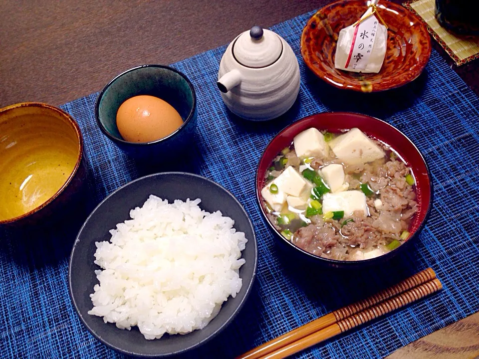 朝食。たまごかけごはんと肉吸い。|なおさん