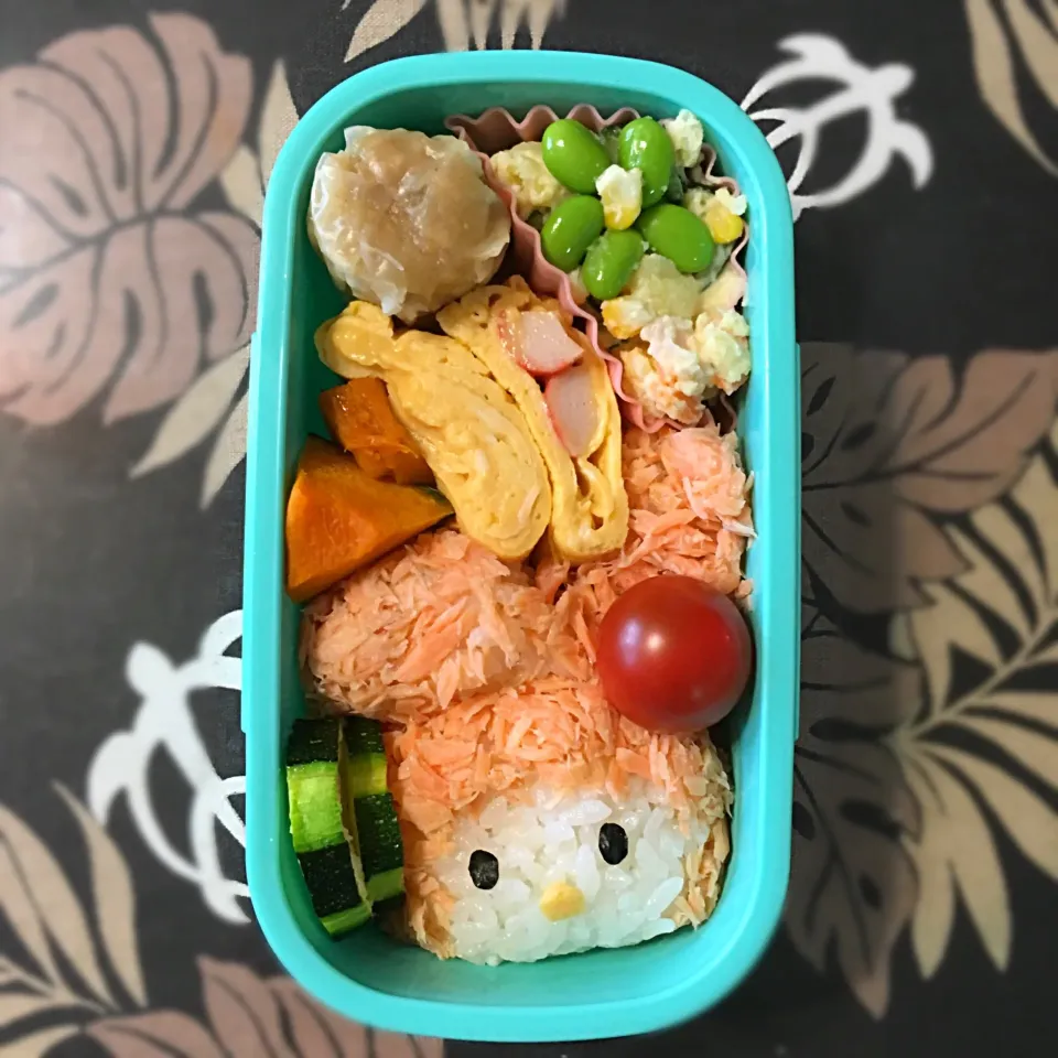 Snapdishの料理写真:今日の娘弁当
自家製鮭フレークでマイメロ|かずみさん