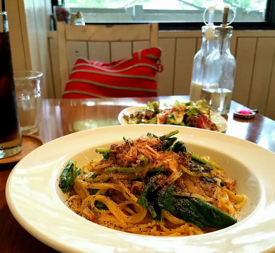 代官山で早めのランチ、ツナとほうれん草の黒胡椒たっぷり和風パスタ|直樹さん