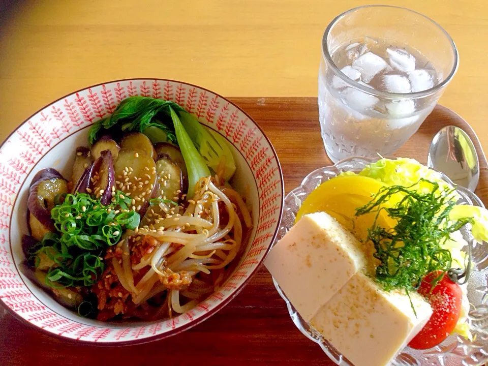 私は玄米に蒸し茄子
中華そぼろ餡かけ(*^_^*)|愛ママさん