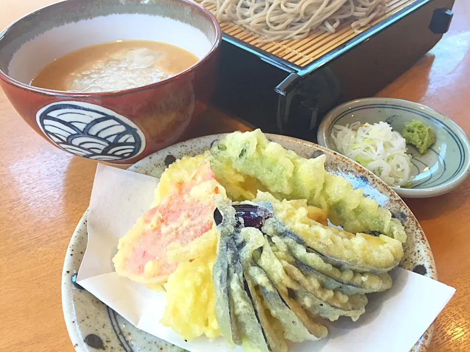 Snapdishの料理写真:夏野菜の天ぷら|Junko Uchiyamaさん