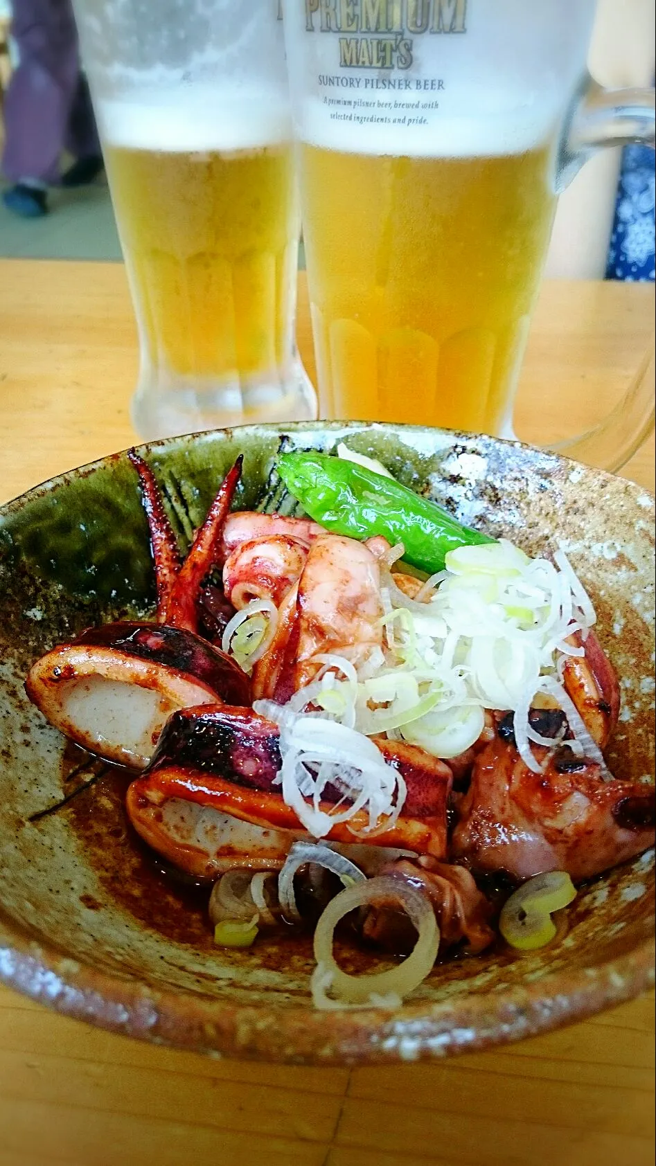 丸イカの肝焼き😋バター醤油🍴🍺Ψ(￣∇￣)Ψ|ナムナムさん