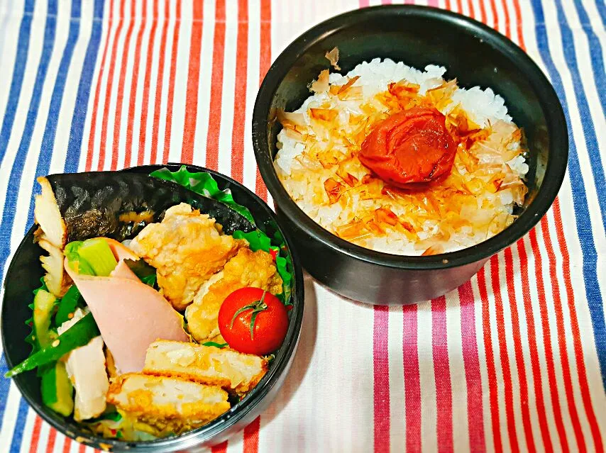 Snapdishの料理写真:お弁当。塩サバと鶏天とアスパラハム巻きと野菜フライと鶏きゅうりの甘酢。|エリカさん