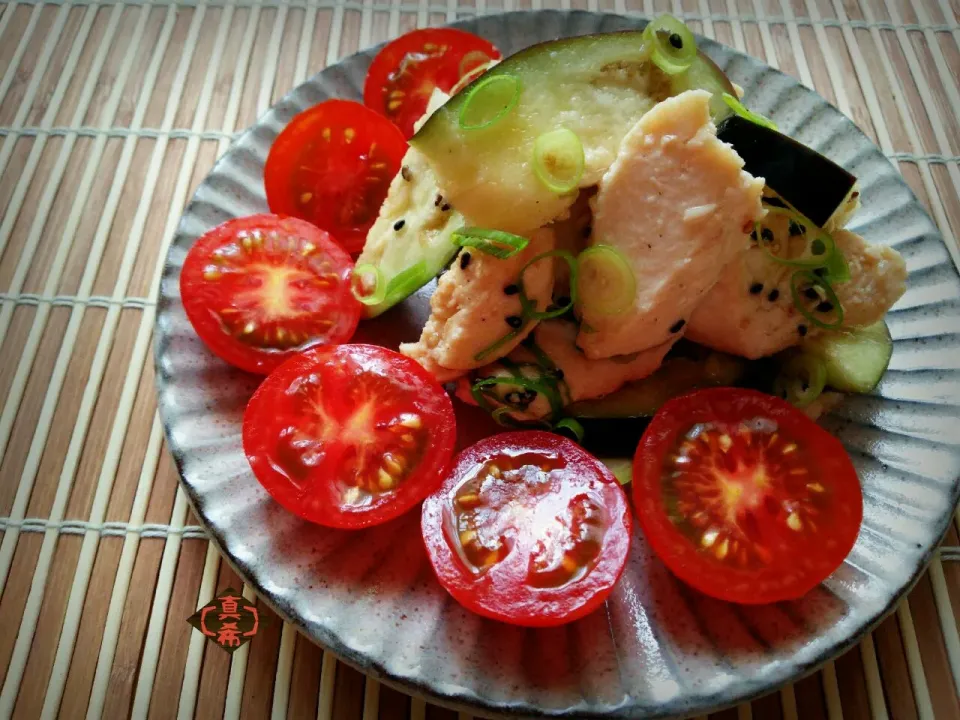 Cedro🍋さんの50〜60℃で茹でる、やわやわささ身🐓  ネギ入りオイルマリネで。|真希さん