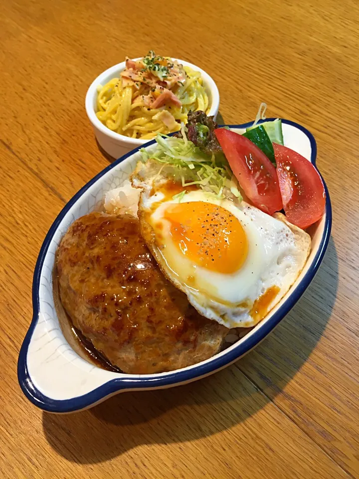 肉汁じゅわ〜とハンバーグでロコモコ|まつださんさん