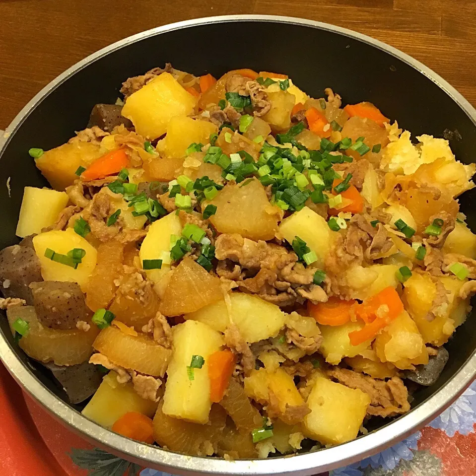 レンチンで時短👍メチャうま！！豚肉＆大根の炒め煮 〜我が家の定番、じゃがいも、人参、蒟蒻プラスしてボリュームUP😁👍|ゆうみん（4人の母ちゃん）さん