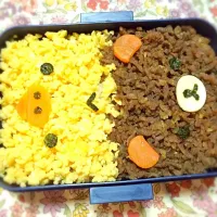 Snapdishの料理写真:リラックマ×キイロイトリのそぼろ弁当|haru:)さん