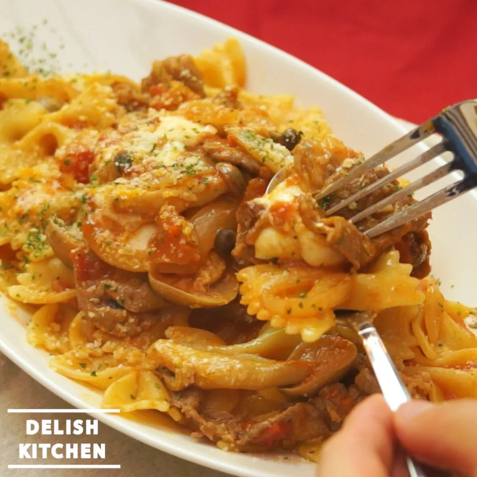 【動画】牛肉とトマトのモッツァレラパスタ delishkitchentv|DELISH KITCHENさん